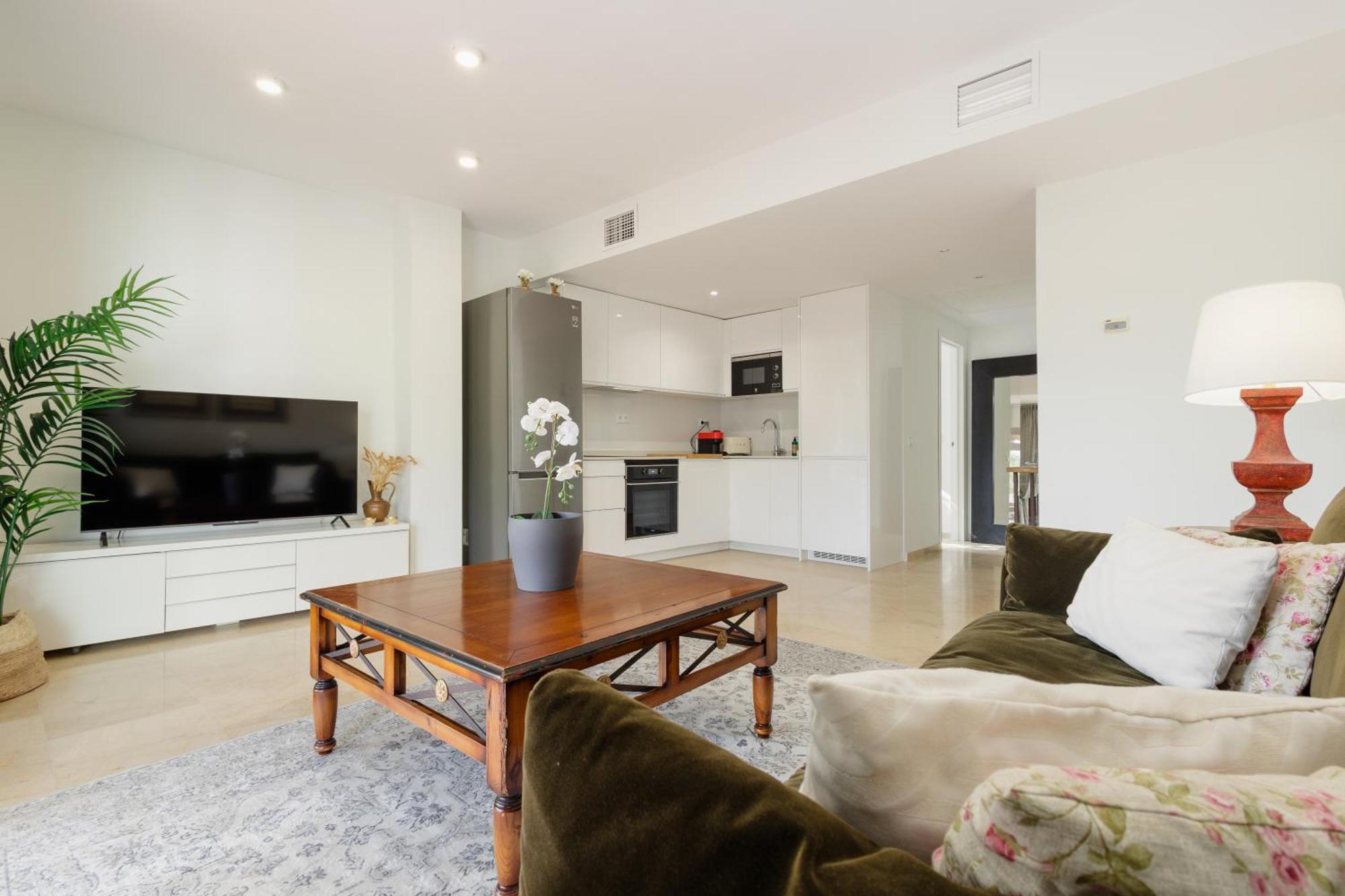 Apartment Cozy Apartment, With Mountain Views And Large Private Terrace, On The Golden Mile, *
