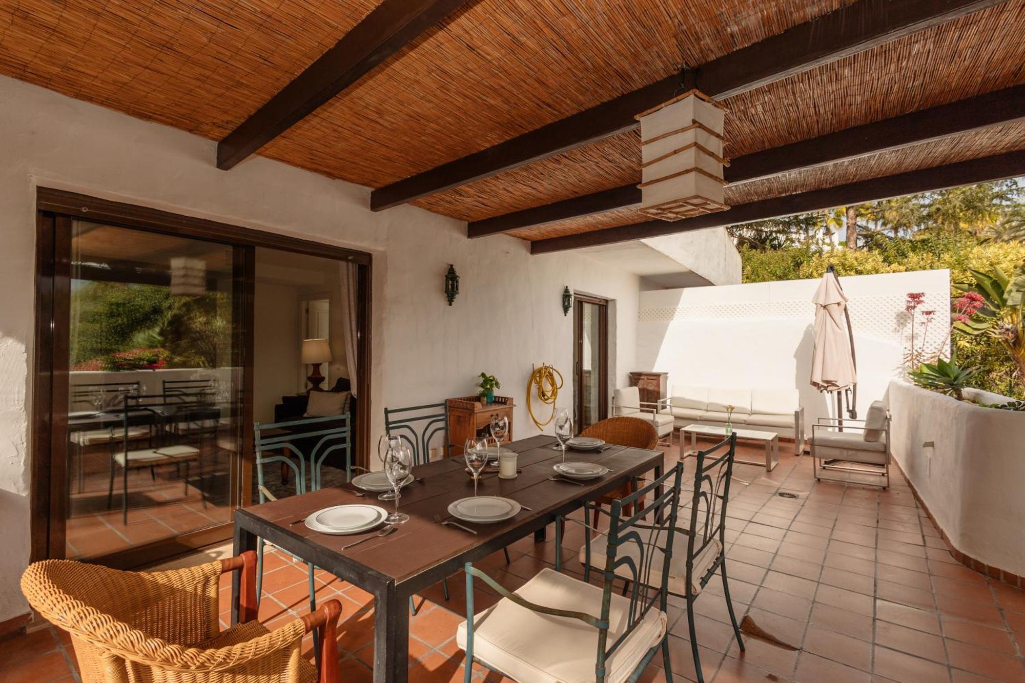Apartment Cozy Apartment, With Mountain Views And Large Private Terrace, On The Golden Mile,