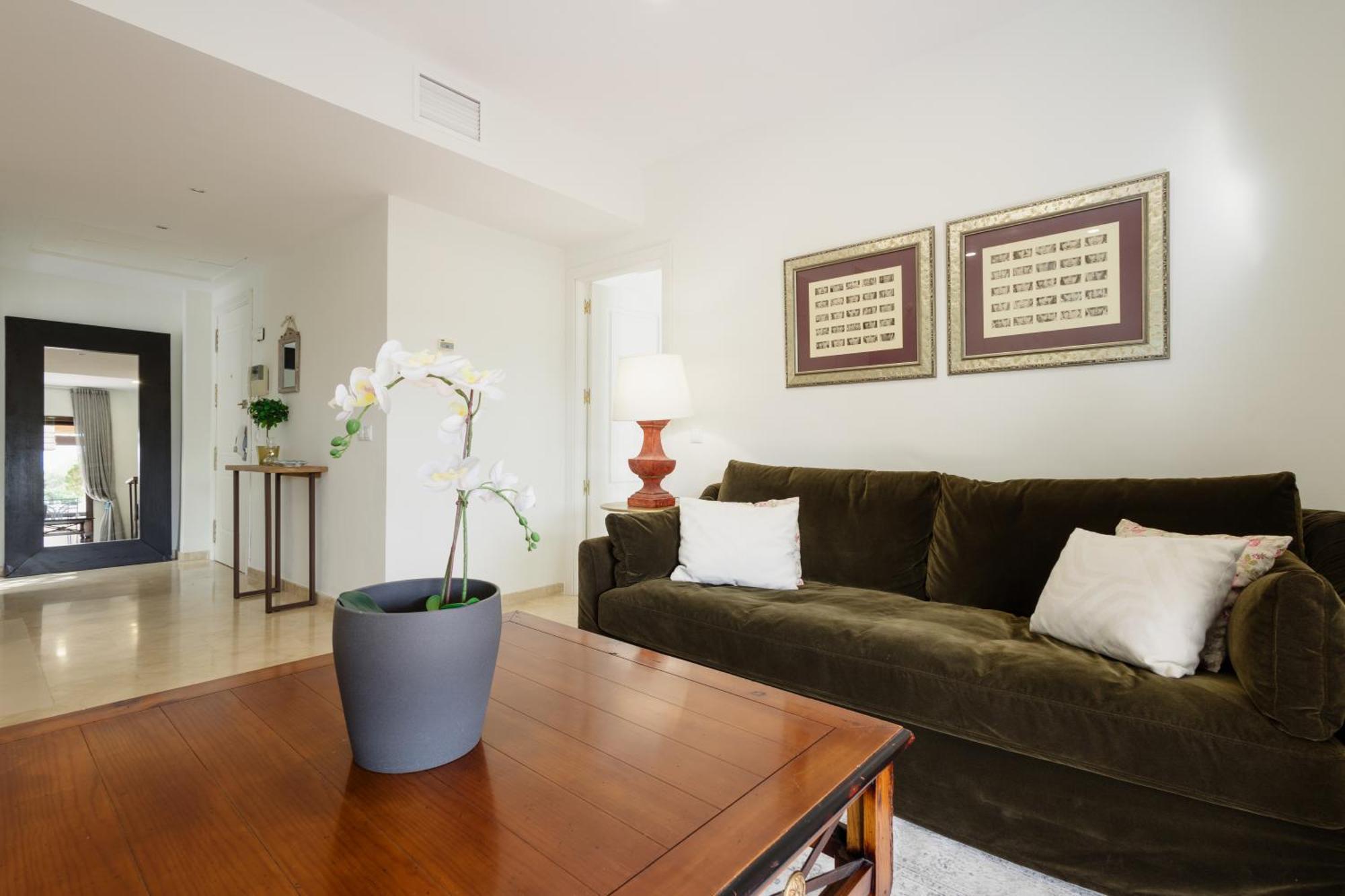 Apartment Cozy Apartment, With Mountain Views And Large Private Terrace, On The Golden Mile, Marbella